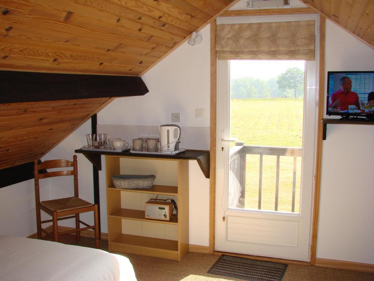 La Blanche Roche Bed and Breakfast Sourdeval Exteriör bild