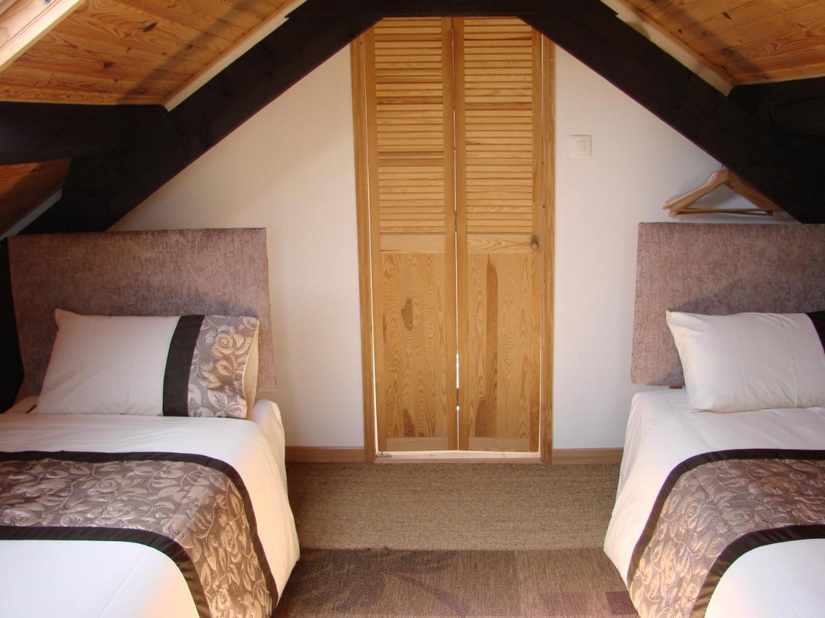 La Blanche Roche Bed and Breakfast Sourdeval Exteriör bild